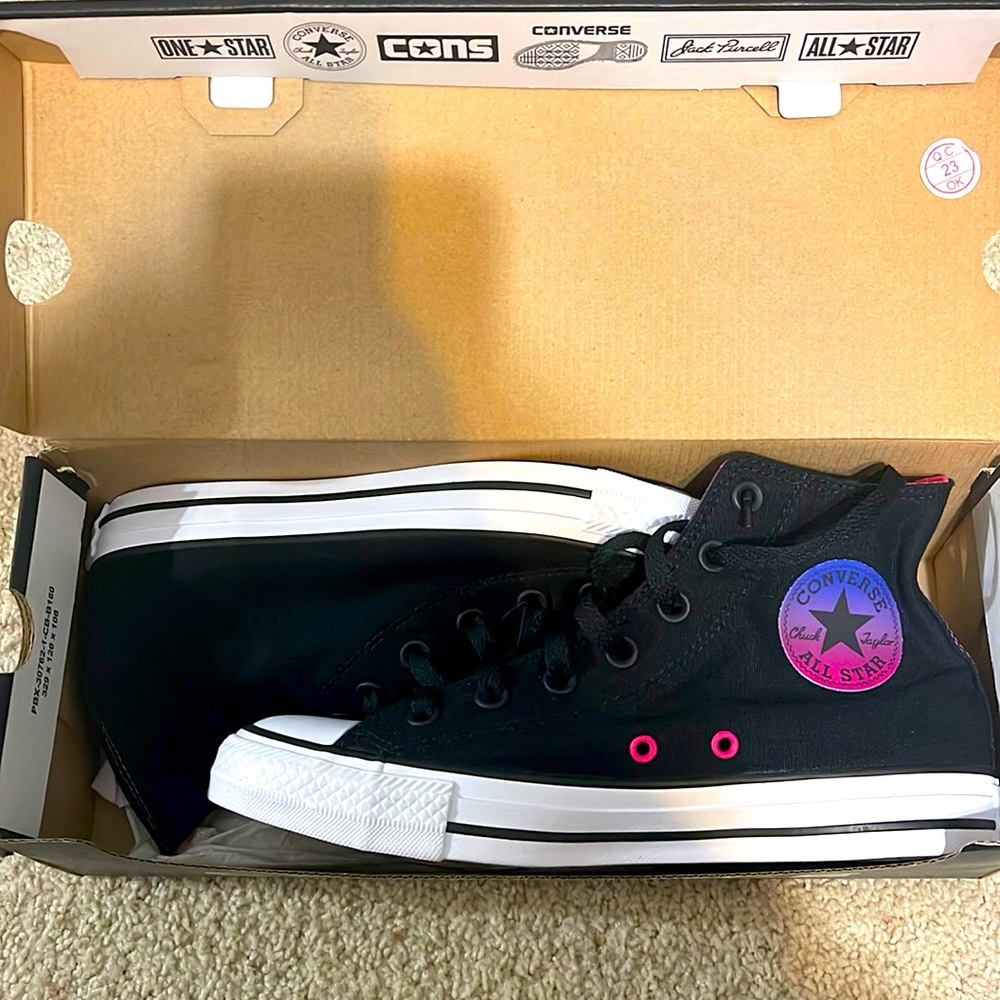 Brand new in box Converse Women's Chuck Taylor All Star High Top Shoes